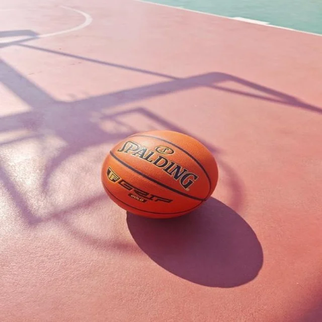 约基奇与东契奇新赛季数据对照解析谁更接近全能中锋标准